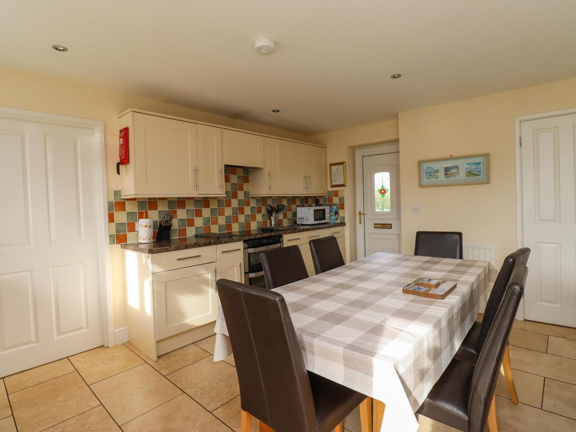 Sunshine Holiday home